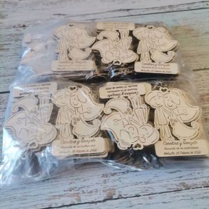 Llavero Recuerdo de Matrimonio Personalizado: Un Detalle Único para tus Invitados