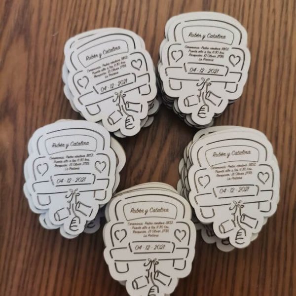 Recuerdo de Matrimonio Imantado en MDF Personalizado - Imagen 3