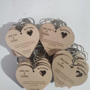 Llaveros Corazón Recuerdos de Matrimonio Personalizables